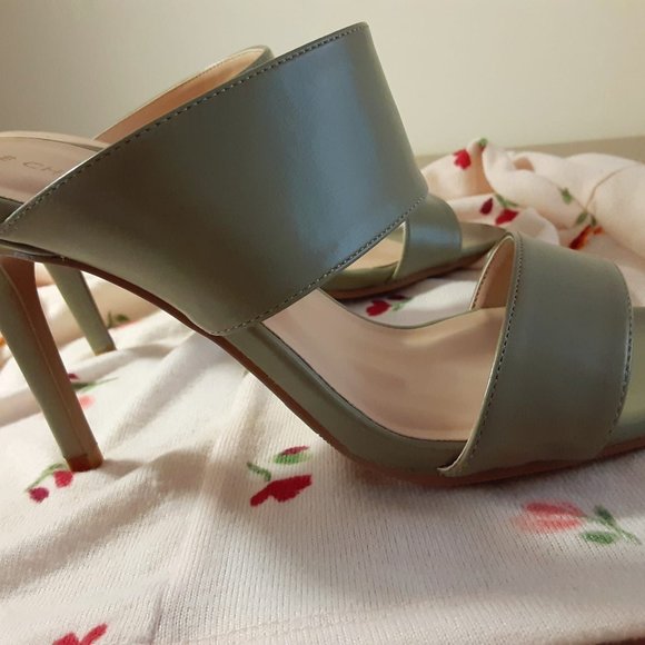 Green Strappy Slide Sandal - Picture 2 of 4